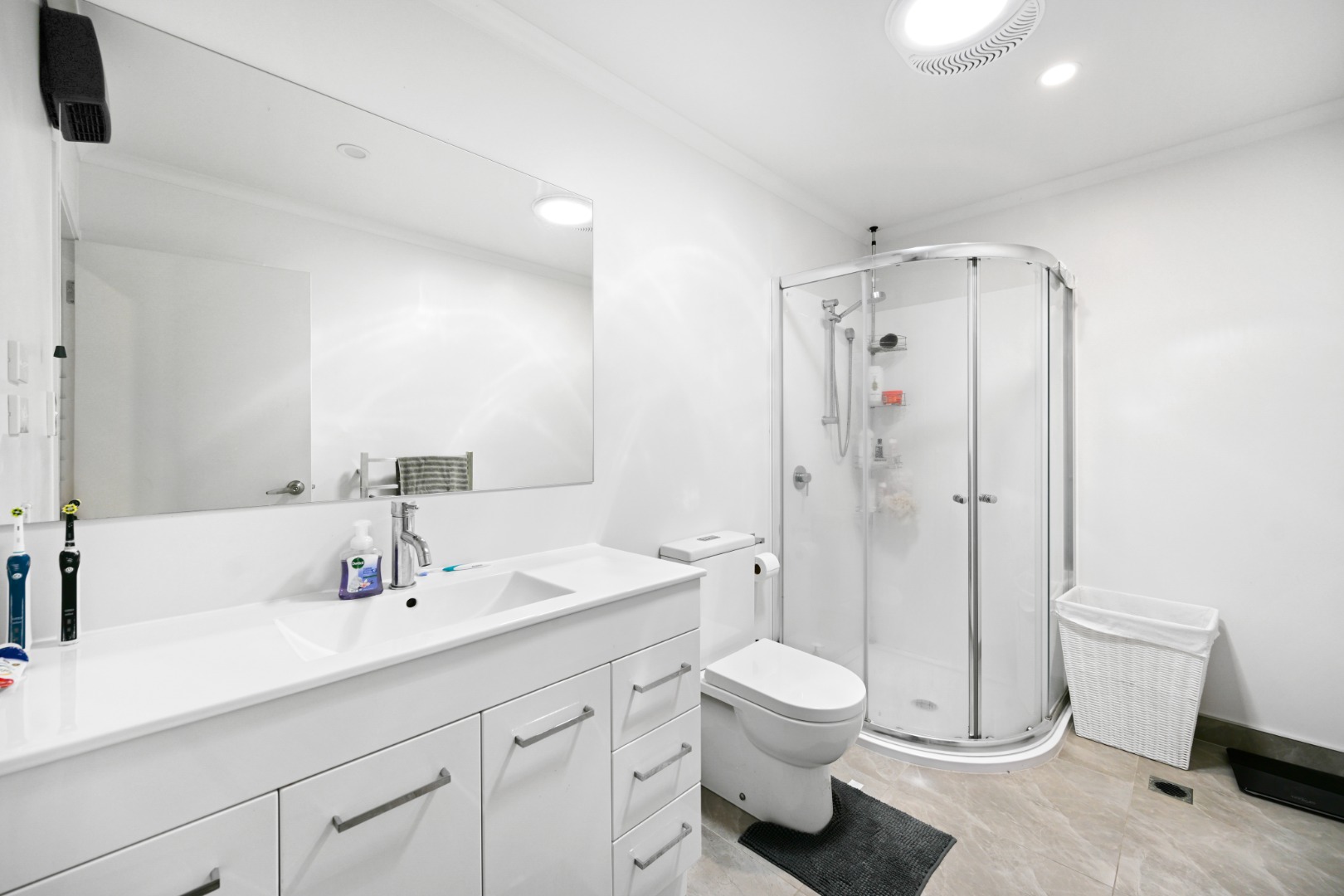 8 Jaspers Way — image 8