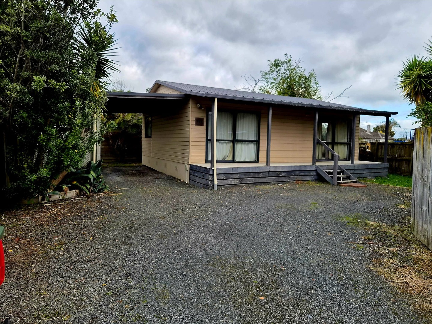 12a Yeats Crescent — image 1