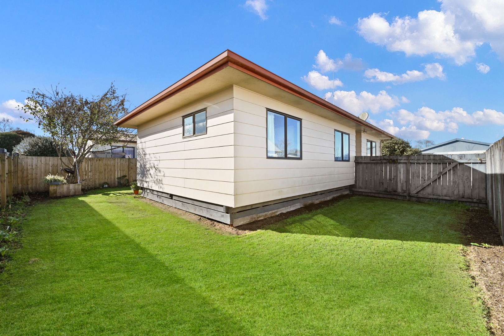 77B Breckons Avenue — image 3