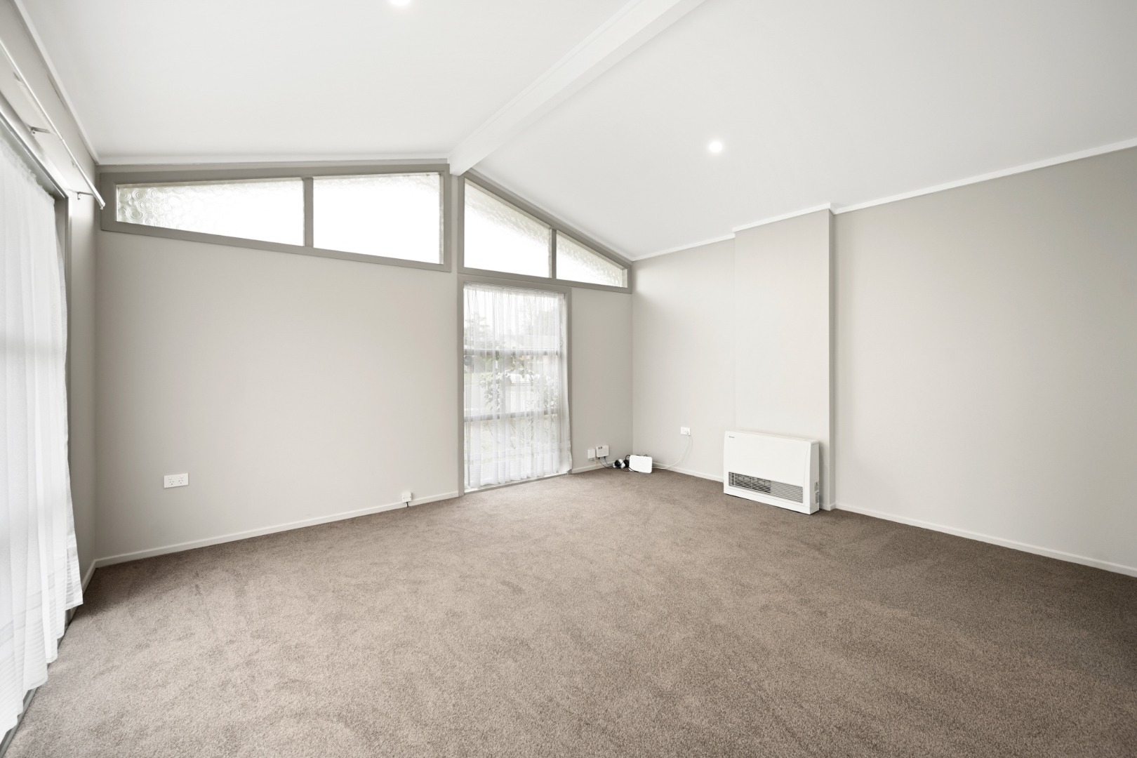 11 Read Place — image 4