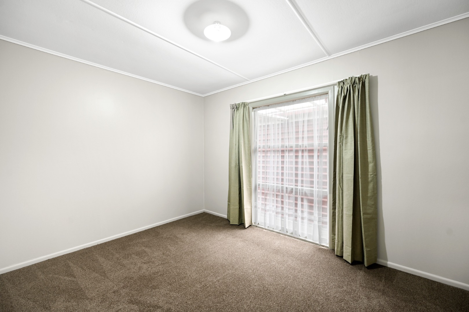 11 Read Place — image 8