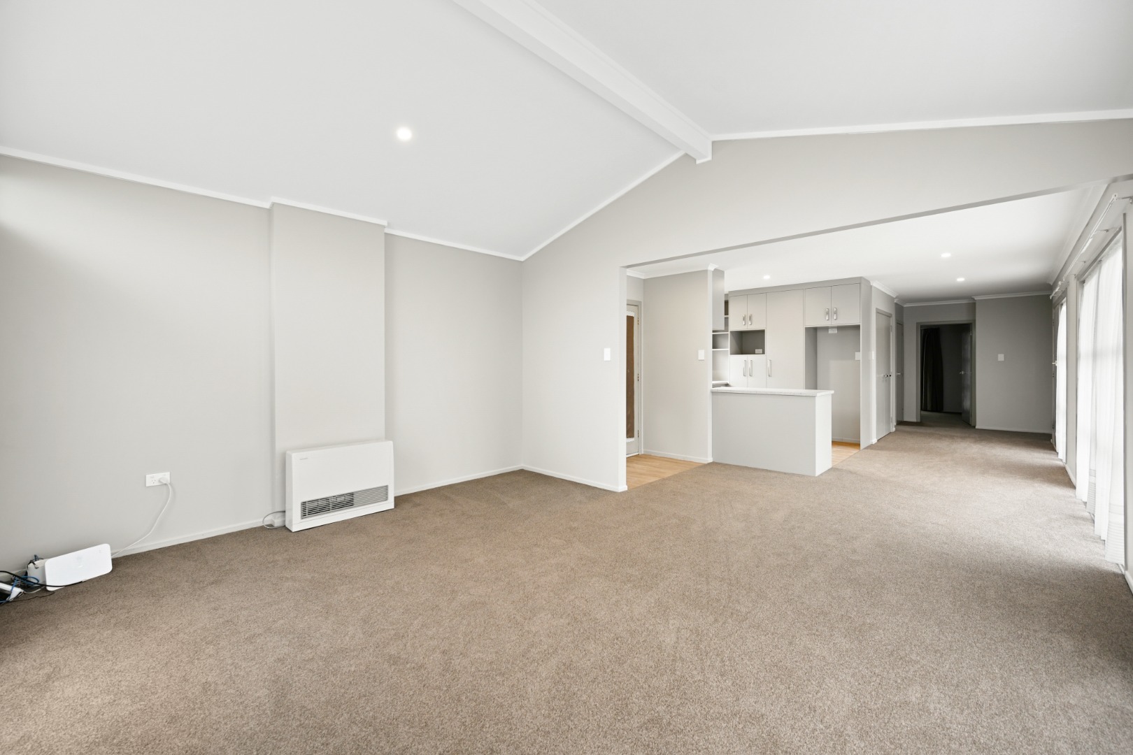 11 Read Place — image 3