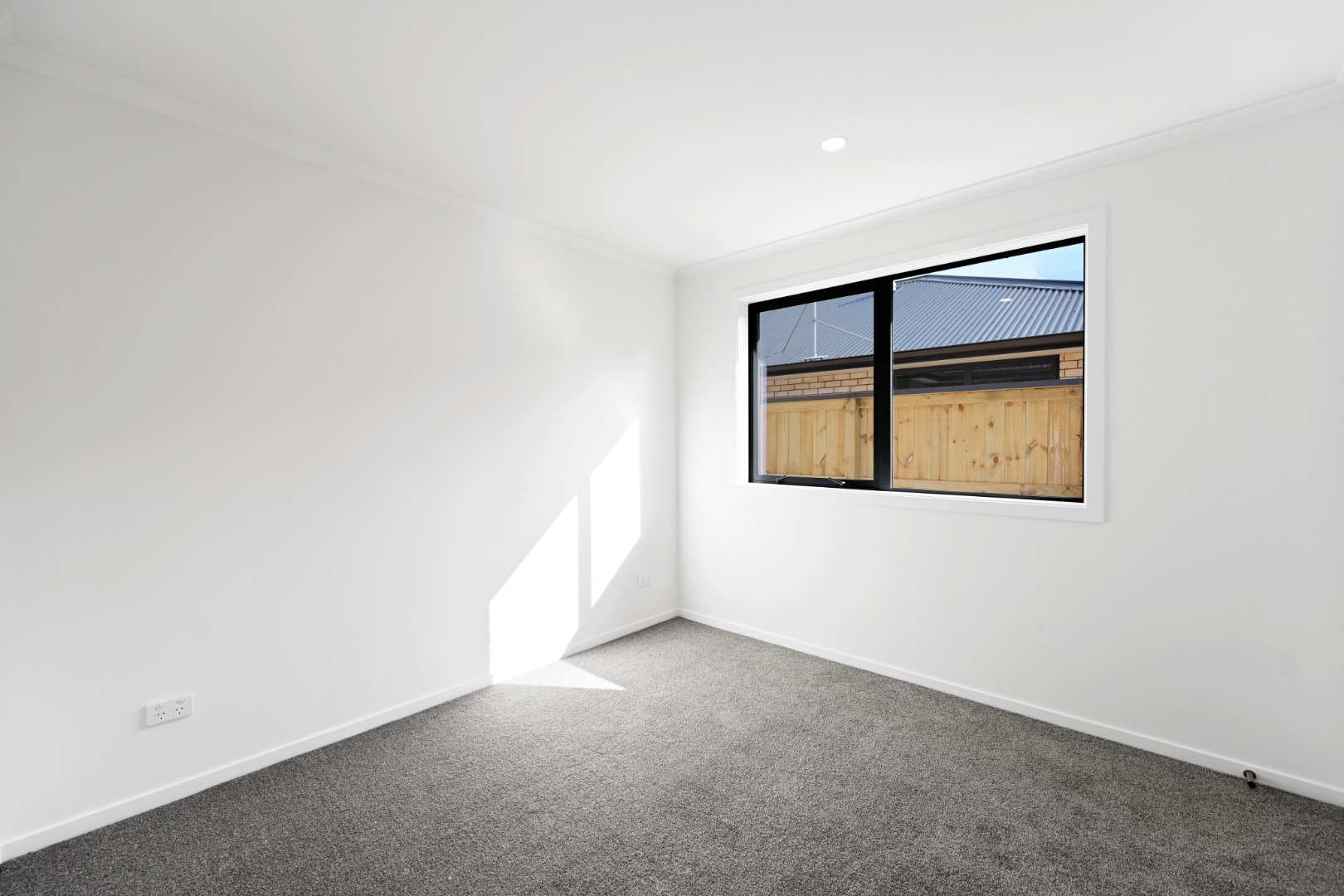 1/490 Greenhill Drive — image 8
