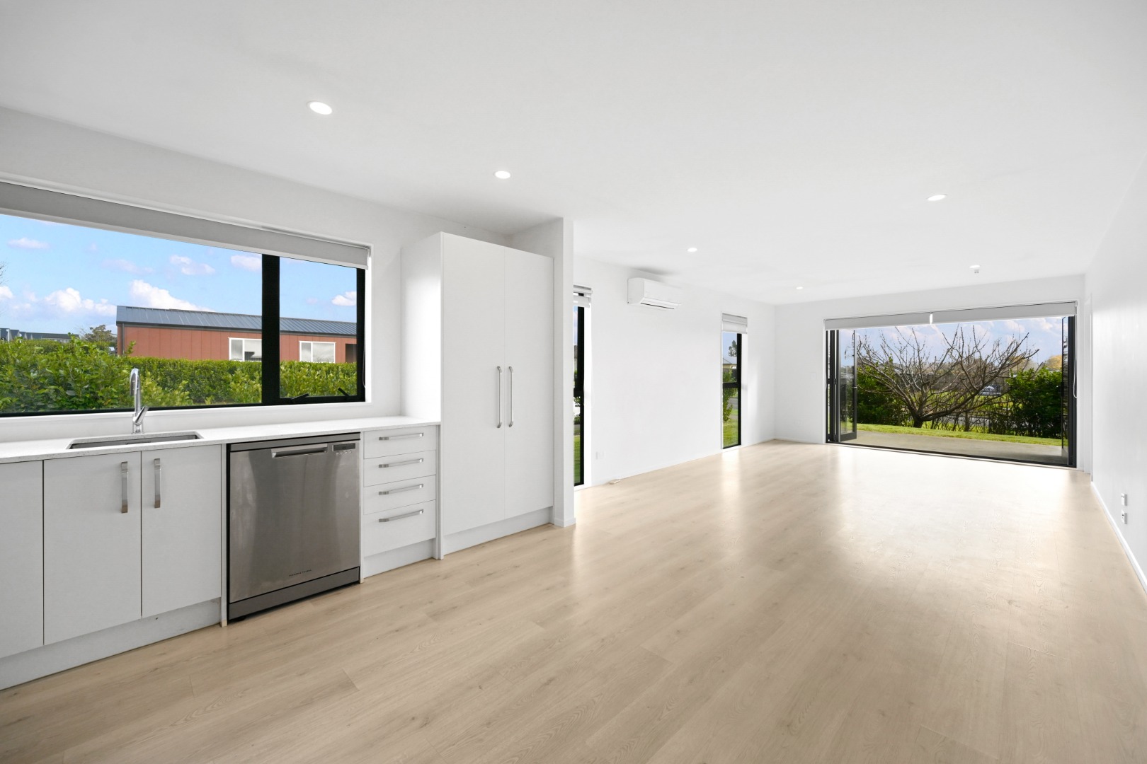 56 Pourewa Street — image 8