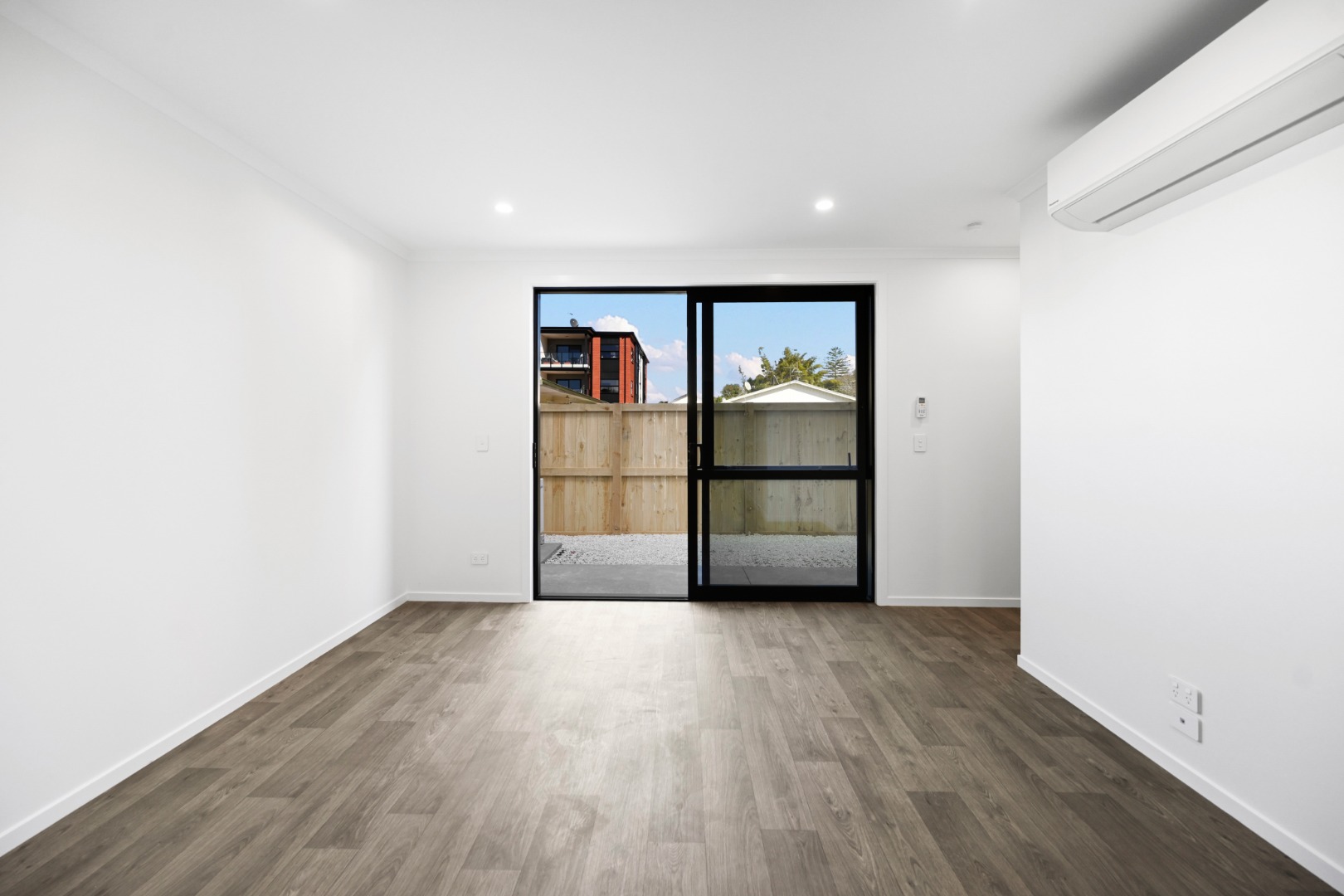 97d Aurora Terrace