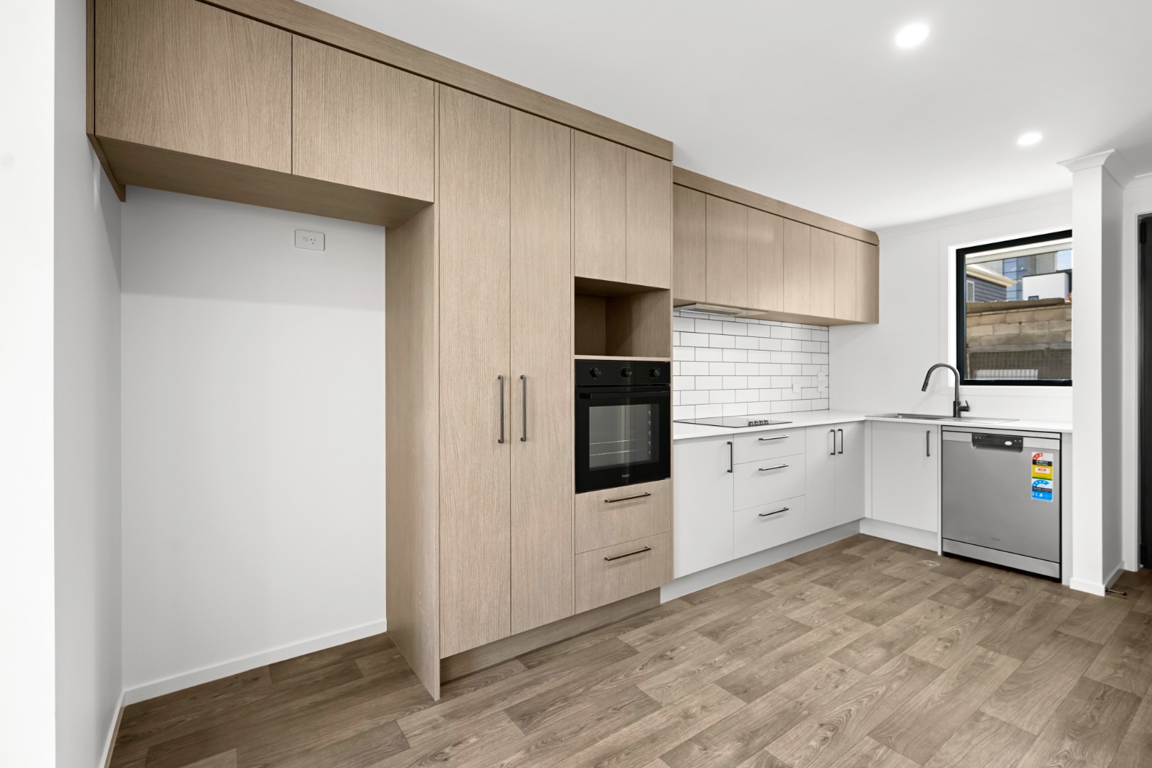 97e Aurora Terrace 