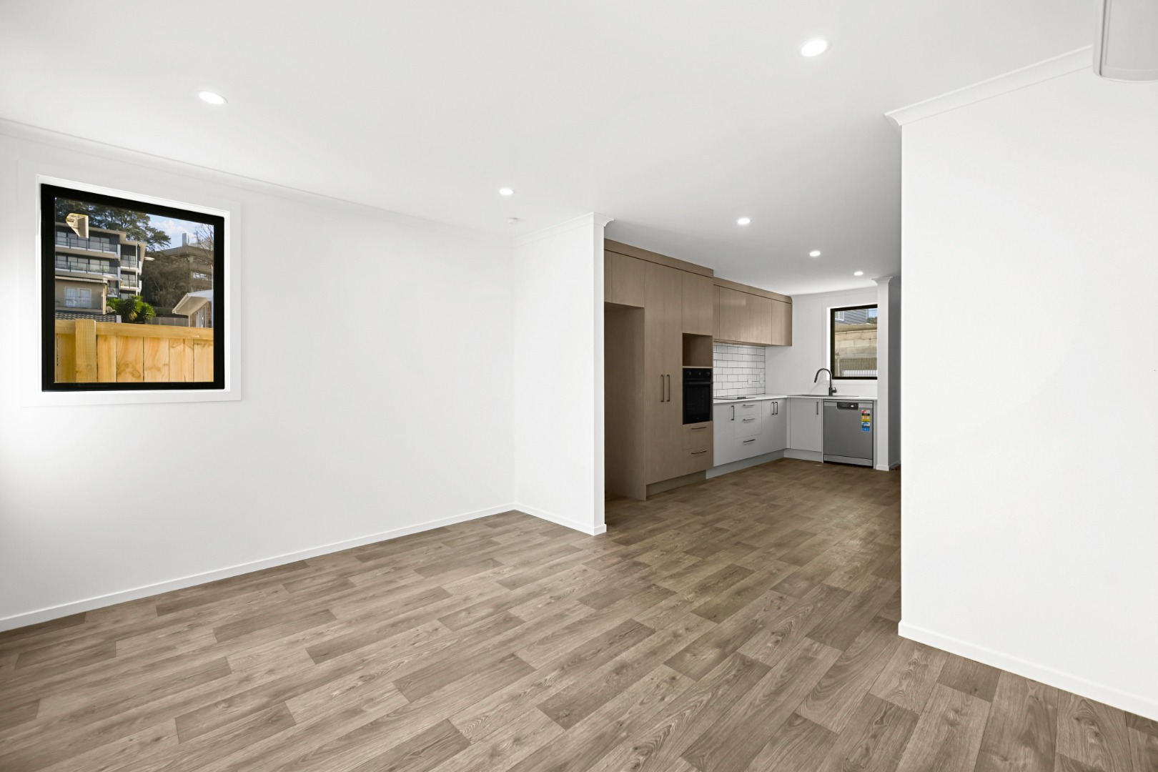 97e Aurora Terrace 