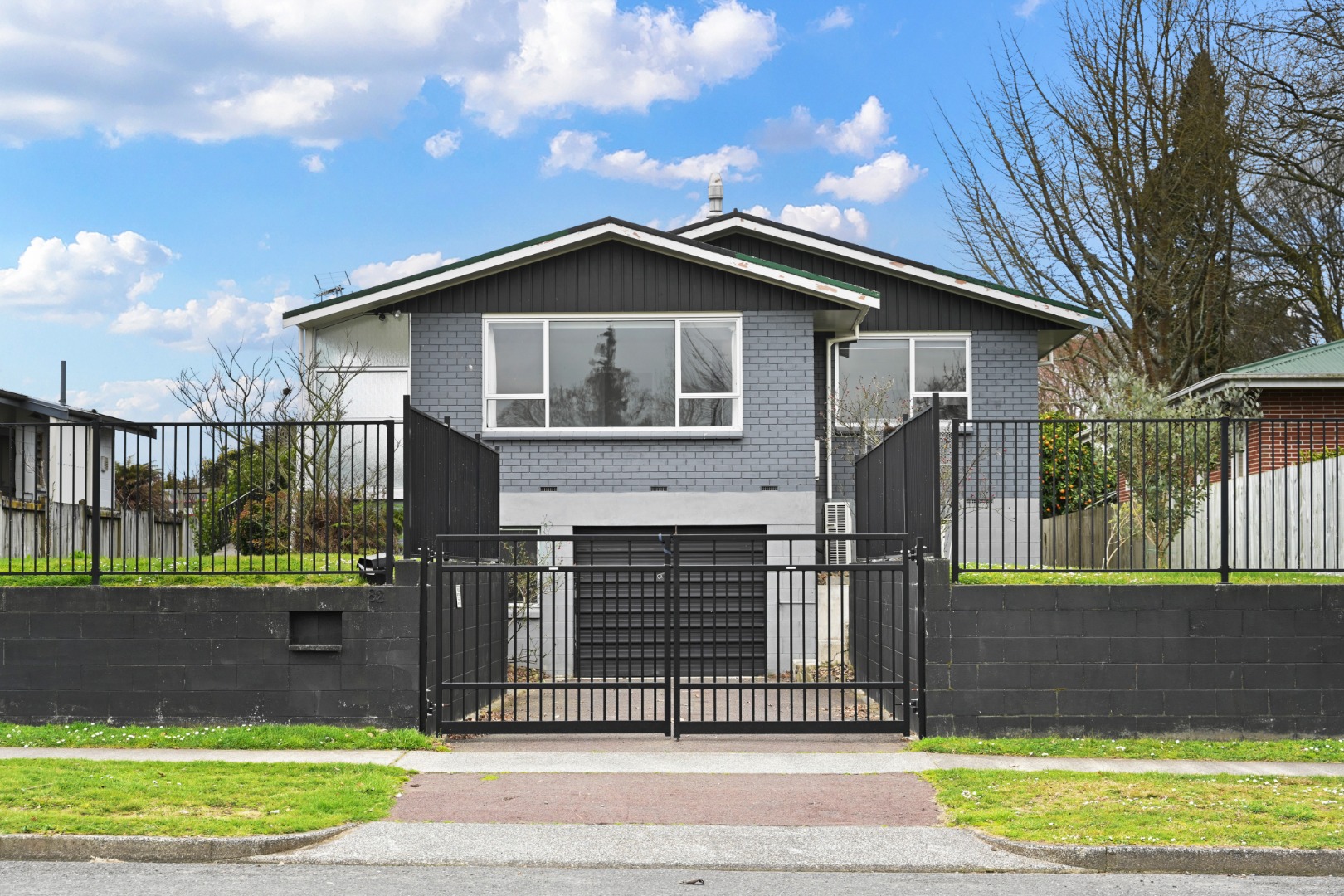 82 Rawhiti Avenue