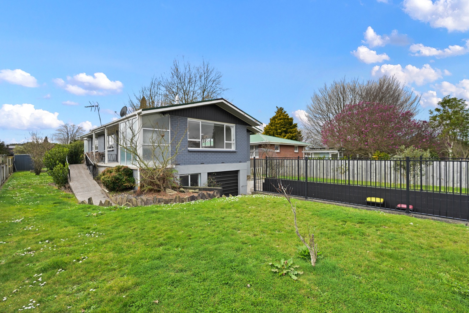 82 Rawhiti Avenue