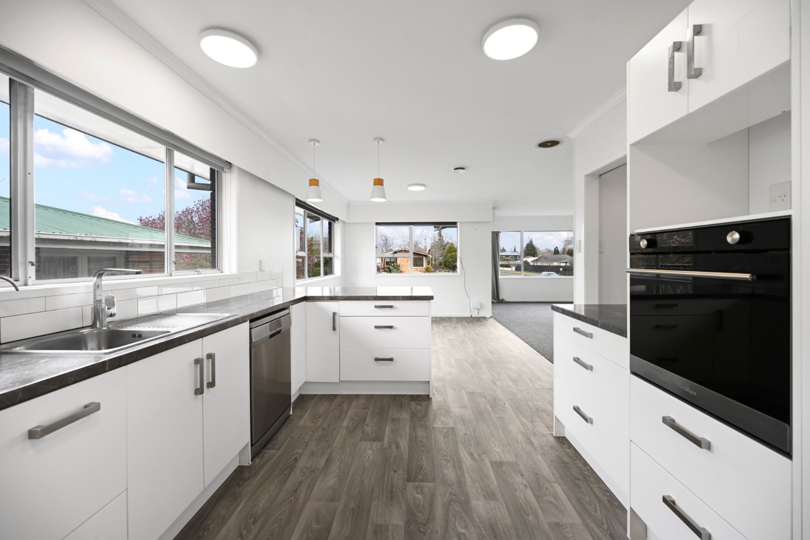 82 Rawhiti Avenue