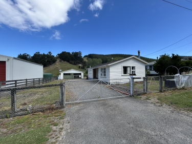 13 Blackhill Road