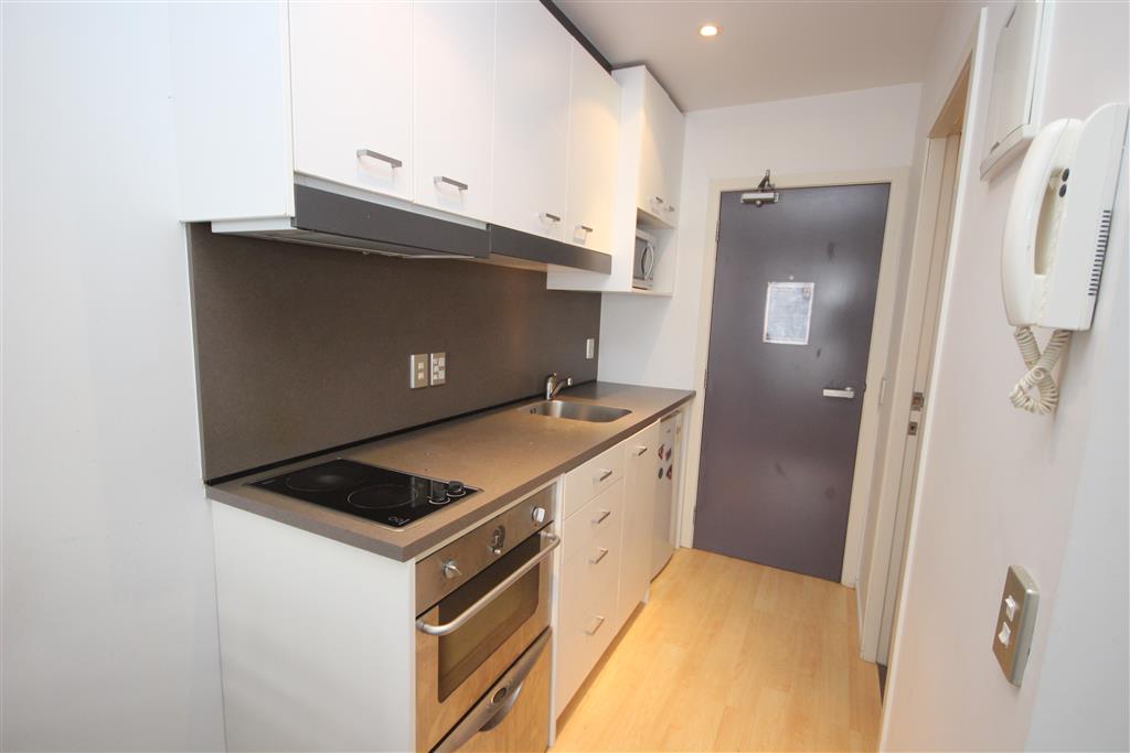 UNIVERSITY / BRITOMART - GREAT QUIET LOCATION!