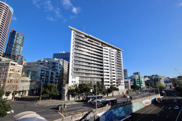 SENSATIONAL HARBOUR VIEWS