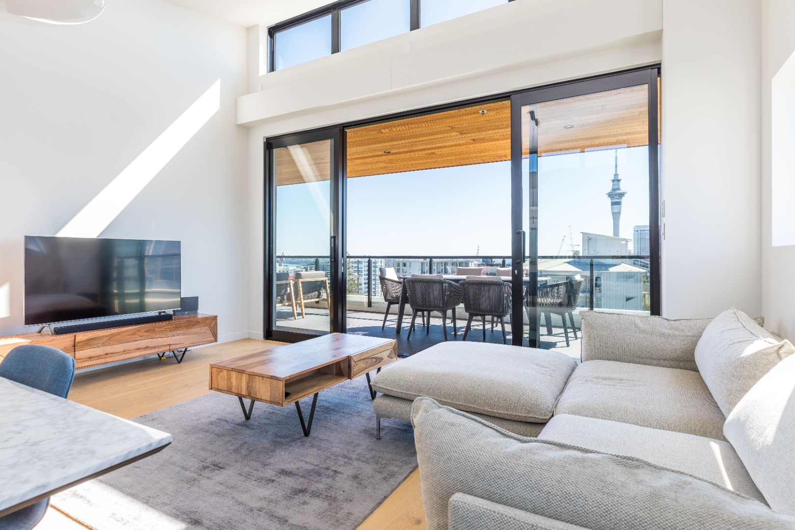 An Urban Oasis - Premium Penthouse 