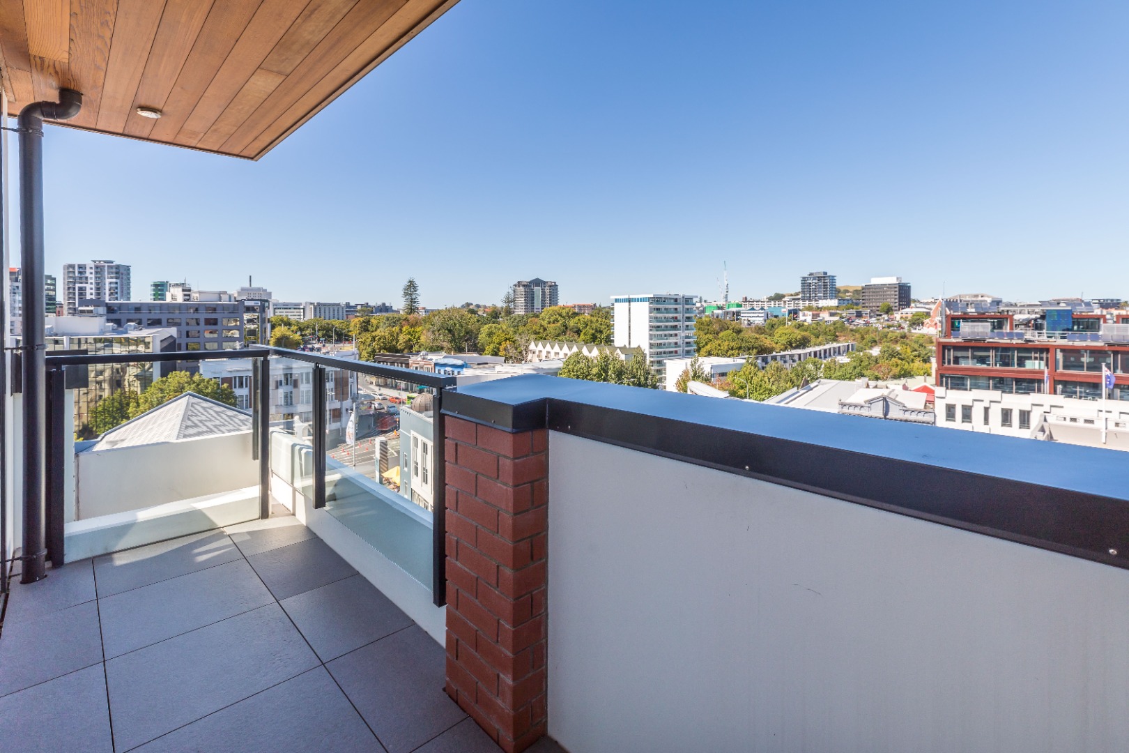 An Urban Oasis - Premium Penthouse 