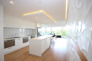 EXECUTIVE PARKSIDE RESIDENCE