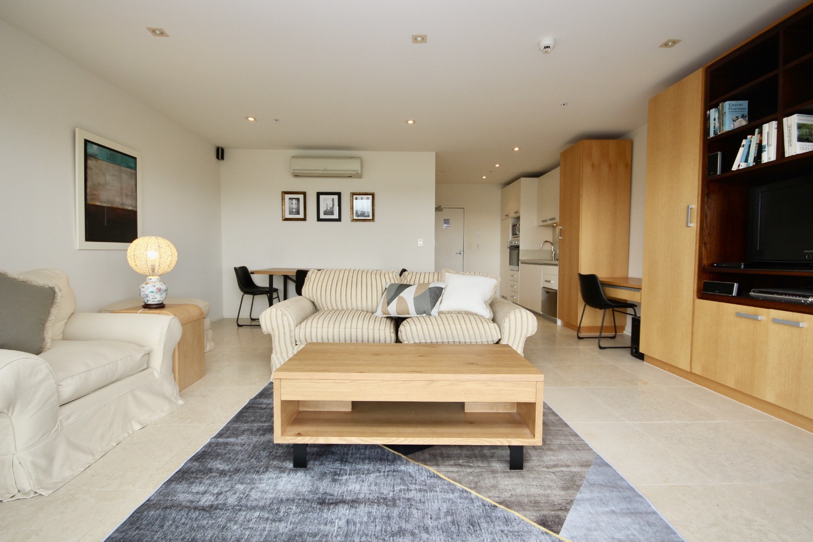 PRECINCT PARKSIDE EXECUTIVE