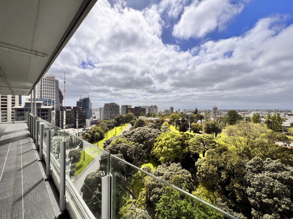 PRECINCT PARKSIDE EXECUTIVE