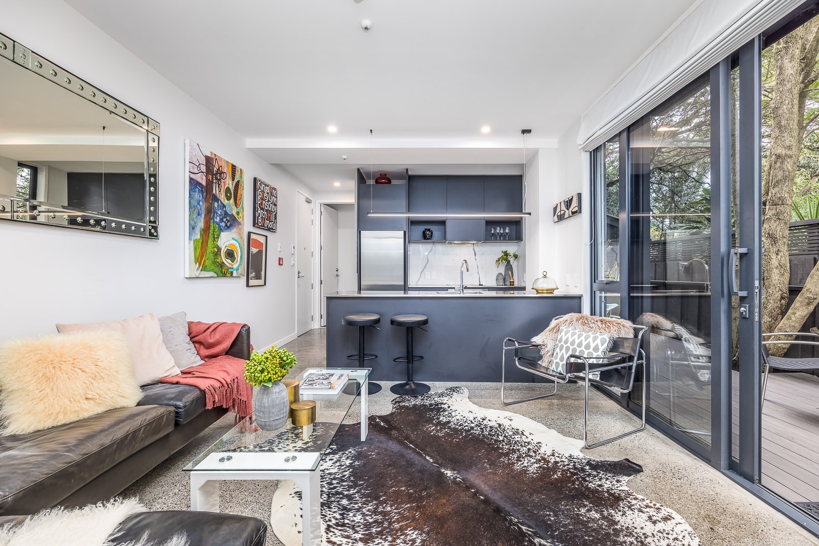 KINGSLAND GARDEN APARTMENT - Unfurnished