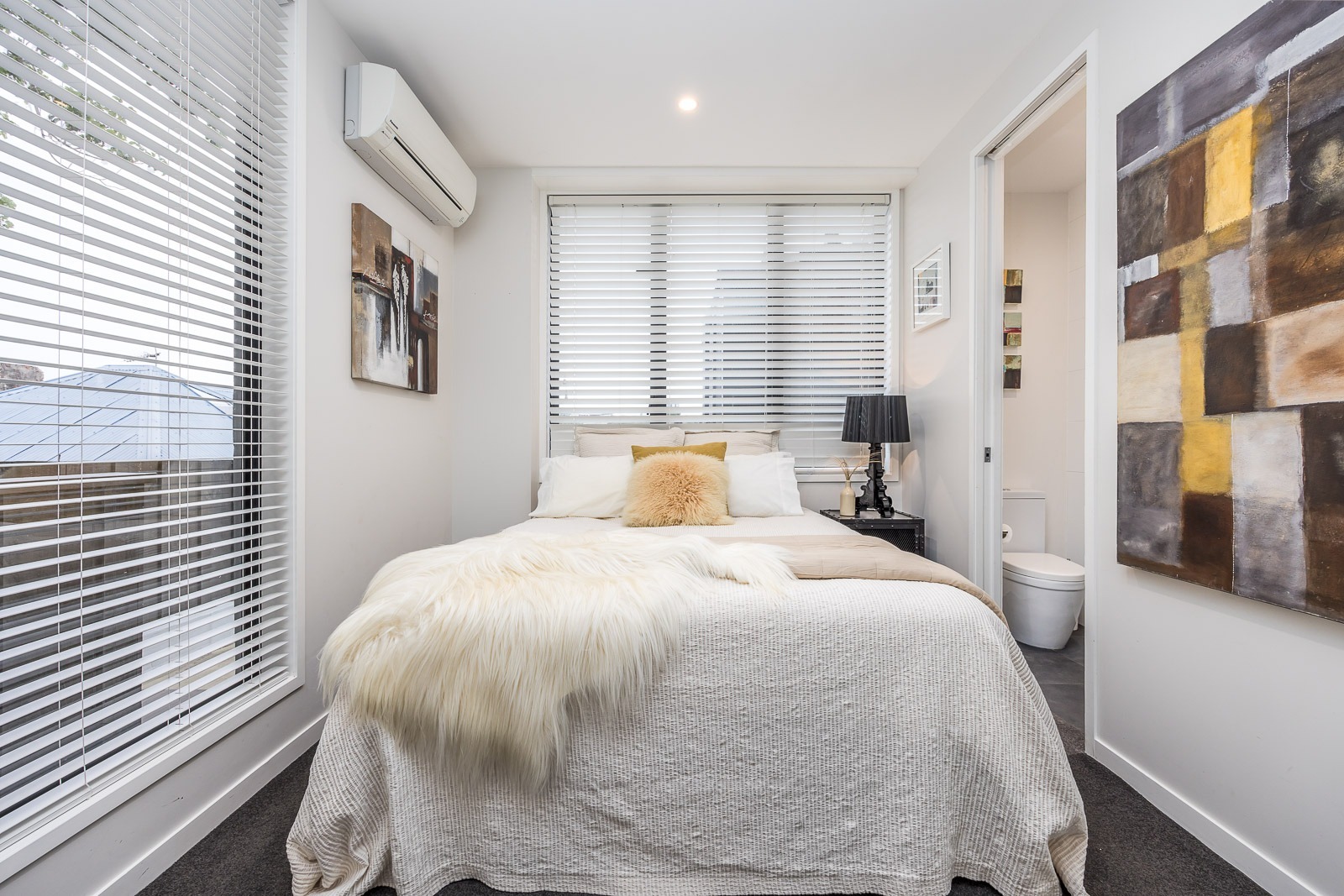 KINGSLAND GARDEN APARTMENT - Unfurnished