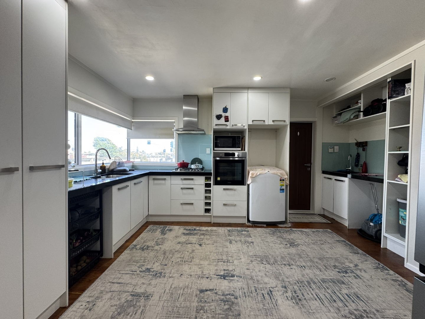 Renovated Large Brick 3brm Duplex House 