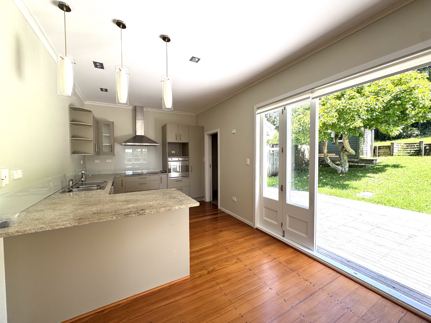 SUN TRAP  -  QUALITY HOME ON FULL SECTION 