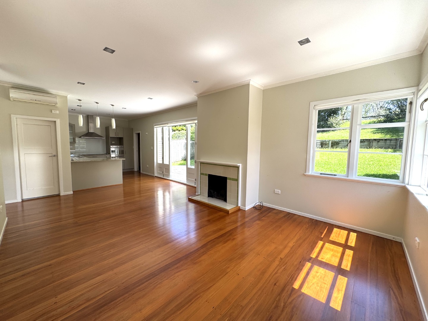 SUN TRAP  -  QUALITY HOME ON FULL SECTION 