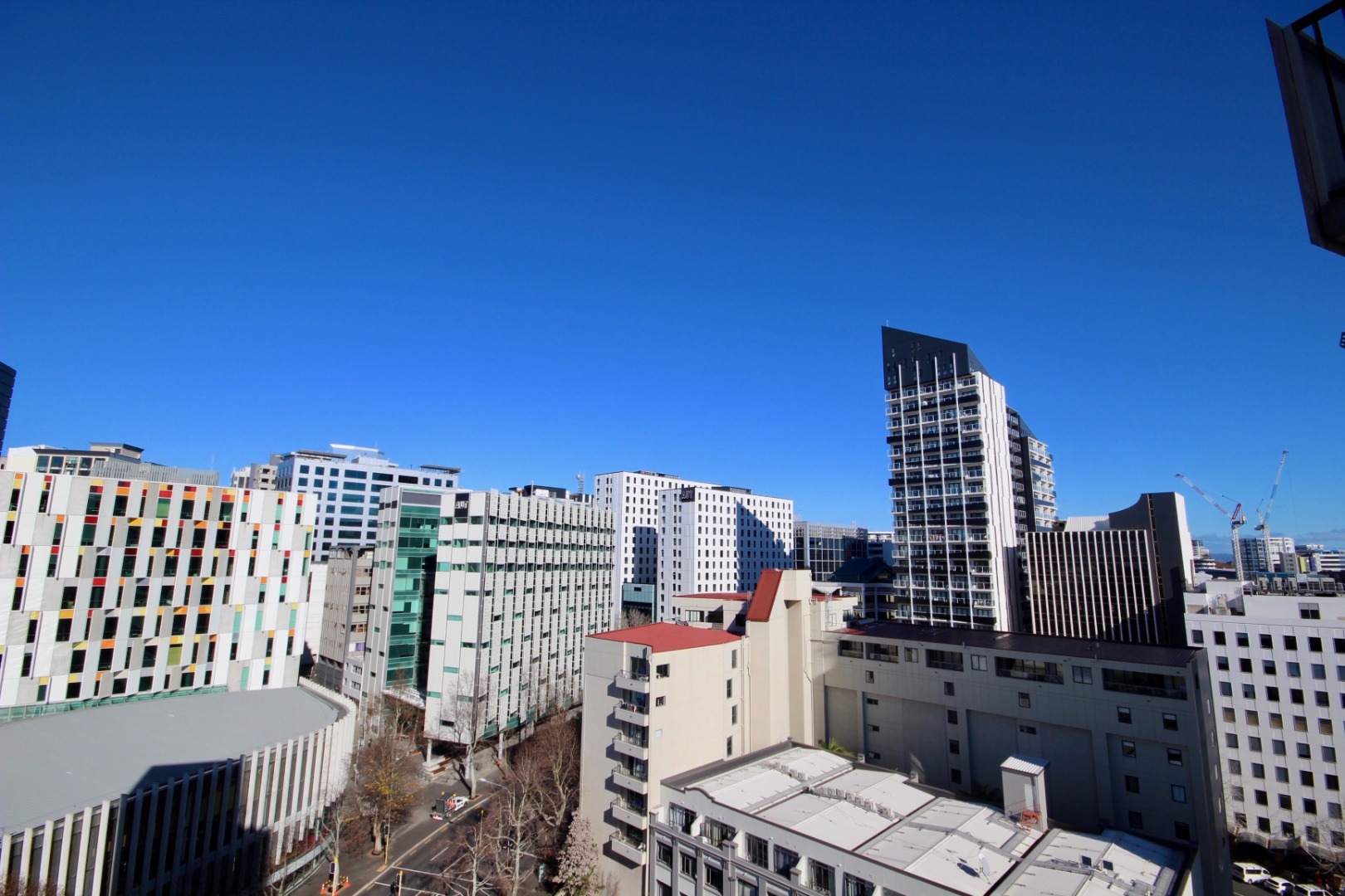 THE AUCKLANDER - GREAT PRIVATE BIG STUDIO APARTMENT 