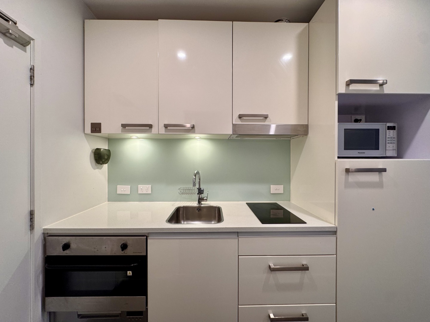 QUIET & EQUIPPED - 1 BEDROOM APARTMENT