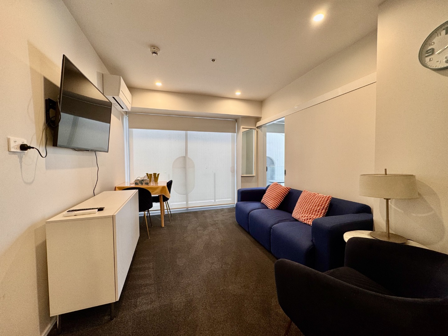 QUIET & EQUIPPED - 1 BEDROOM APARTMENT