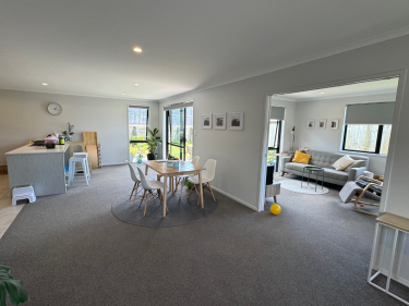 83 Hastings Road