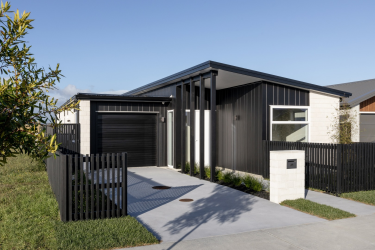 60 Empire Crescent