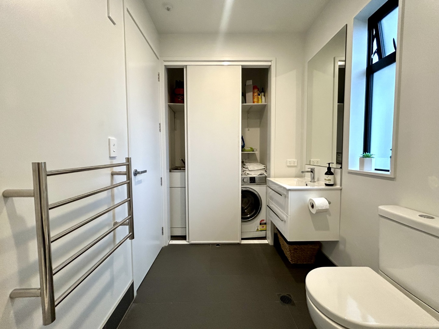 Unit 5a, 341 Madras Street, City Centre (Christchurch City), Christchurch