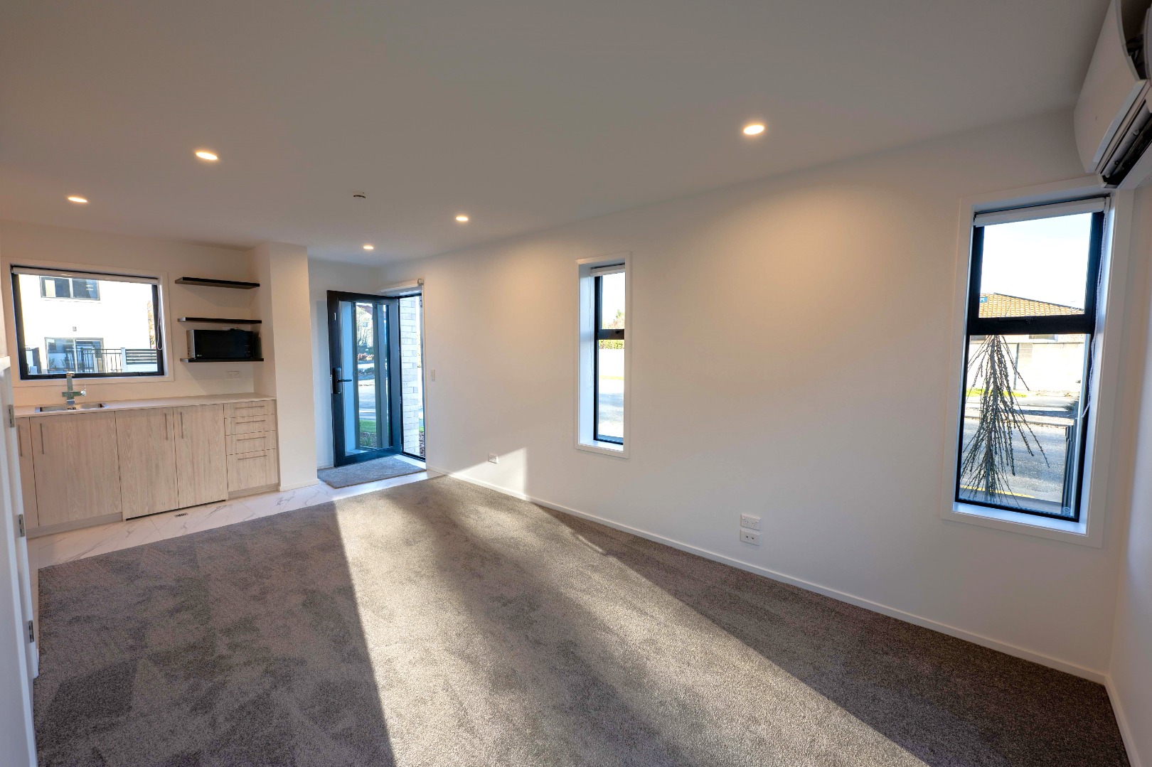 Unit 1, 8B Taramea Place, Addington, Christchurch 