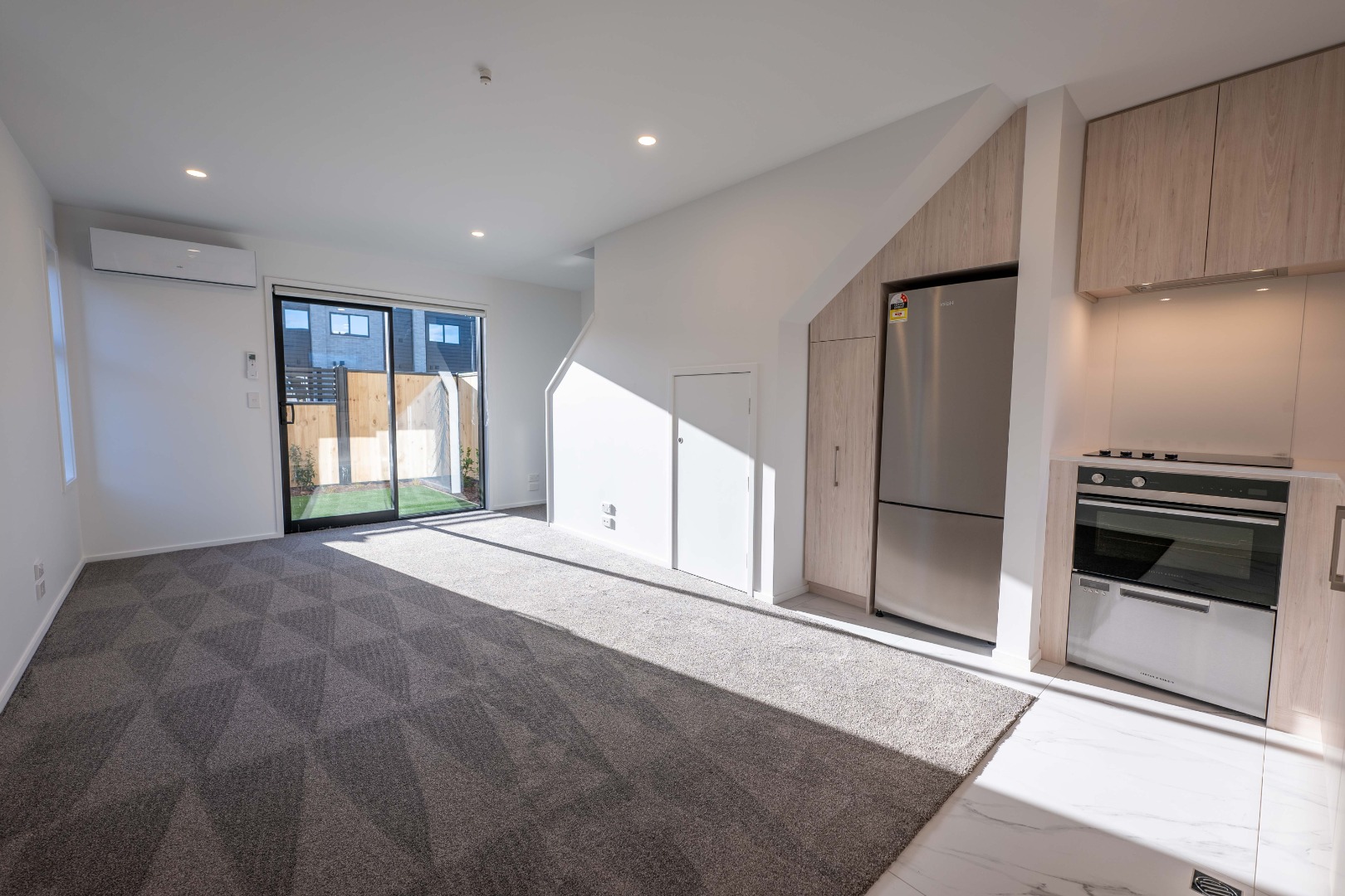 Unit 2, 8B Taramea Place, Addington, Christchurch 
