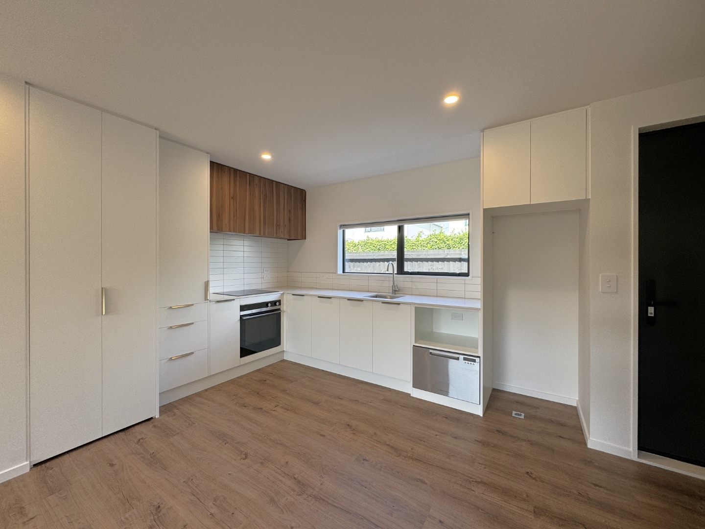 Unit 4, 13 Goldsmith Place, Waltham, Christchurch