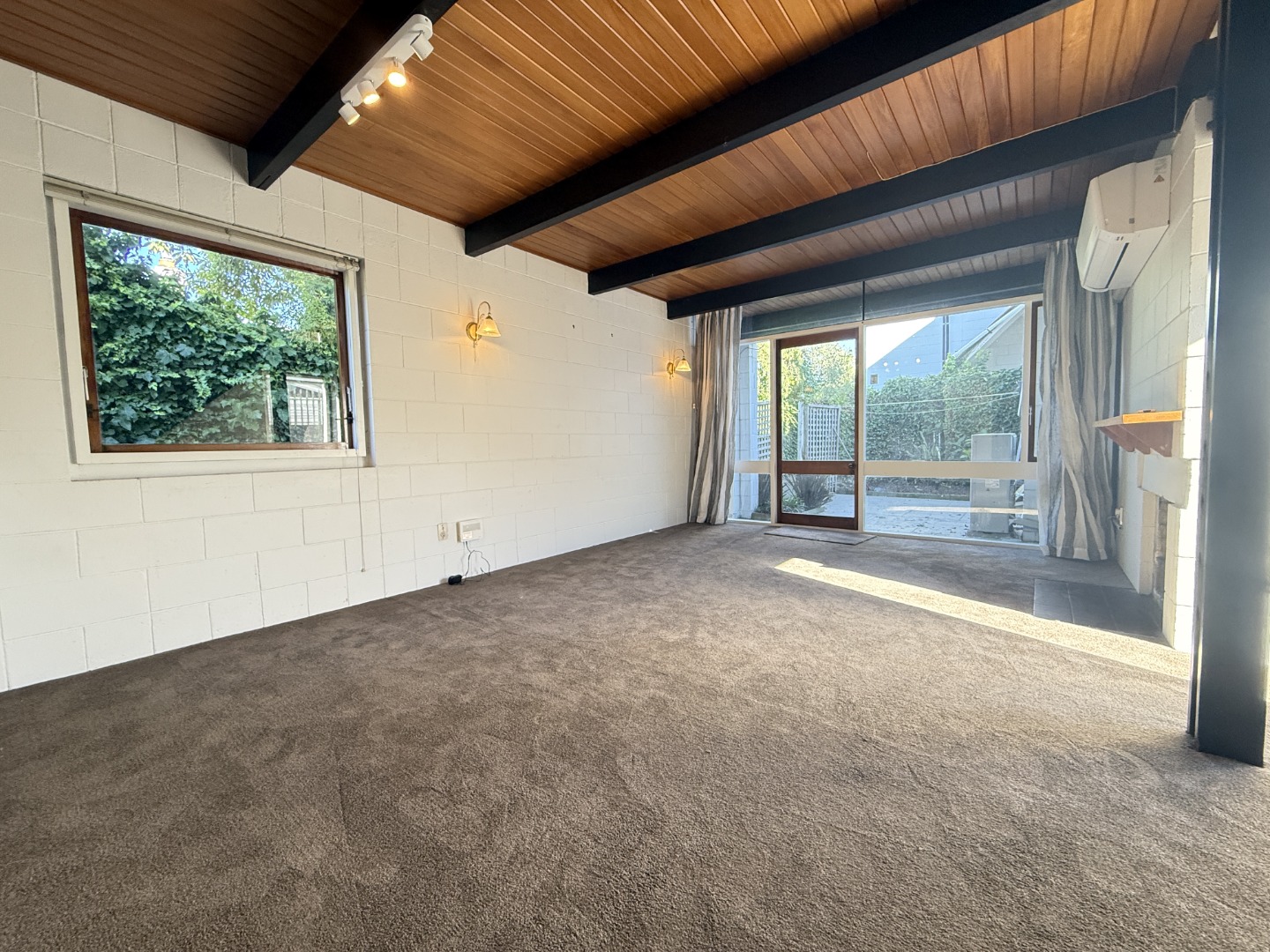 Unit 4, 100 Office Road, Merivale, Christchurch