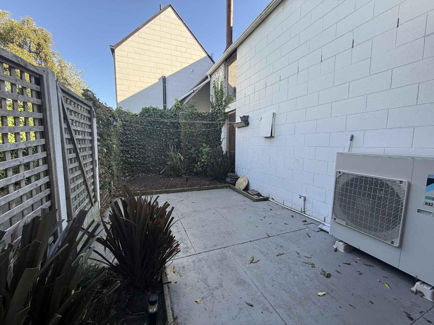 Unit 4, 100 Office Road, Merivale, Christchurch