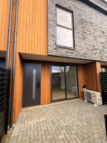 4/1 Scott Road