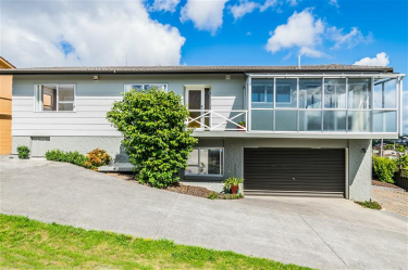 Click for more info about House NHP9192