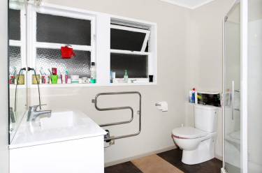 Photo of Sunnynook North Shore City House - 8