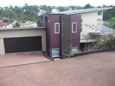 Click for more info about House NHP9697