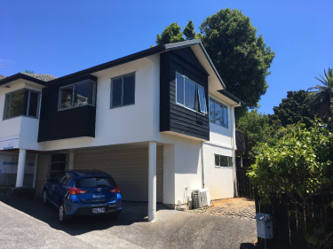 Click for more info about House NHP10560