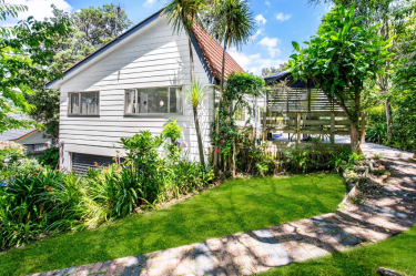 Photo of Browns Bay North Shore City House - 13
