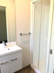 Thumbnail image of Sunnyvale Waitakere City House 13 Thumbnail image of Sunnyvale Waitakere City House - 13