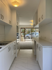 Thumbnail image of Browns Bay North Shore City Apartment 5 Thumbnail image of Browns Bay North Shore City Apartment - 5