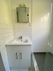 Thumbnail image of Browns Bay North Shore City Apartment 9 Thumbnail image of Browns Bay North Shore City Apartment - 9