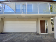 Thumbnail image of Castor Bay North Shore City House - 2