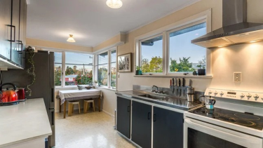 Photo of Glen Eden Waitakere City House - 8