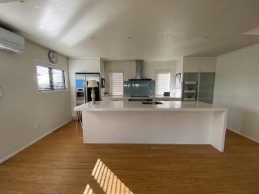 Photo of Greenhithe North Shore City House - 22